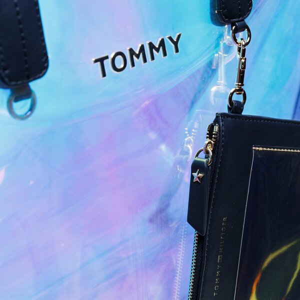 Damska torebka TOMMY HILFIGER TOREBKA ICONIC TOMMY TOTE aw0aw06900902 kolor multicolor