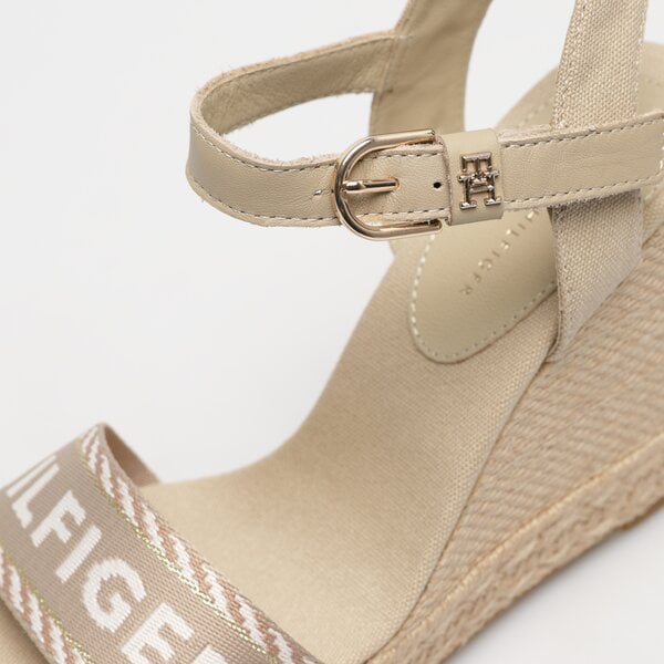 Damskie sandały TOMMY HILFIGER SEASONAL WEBBING WEDGE fw0fw07088rbt kolor beżowy