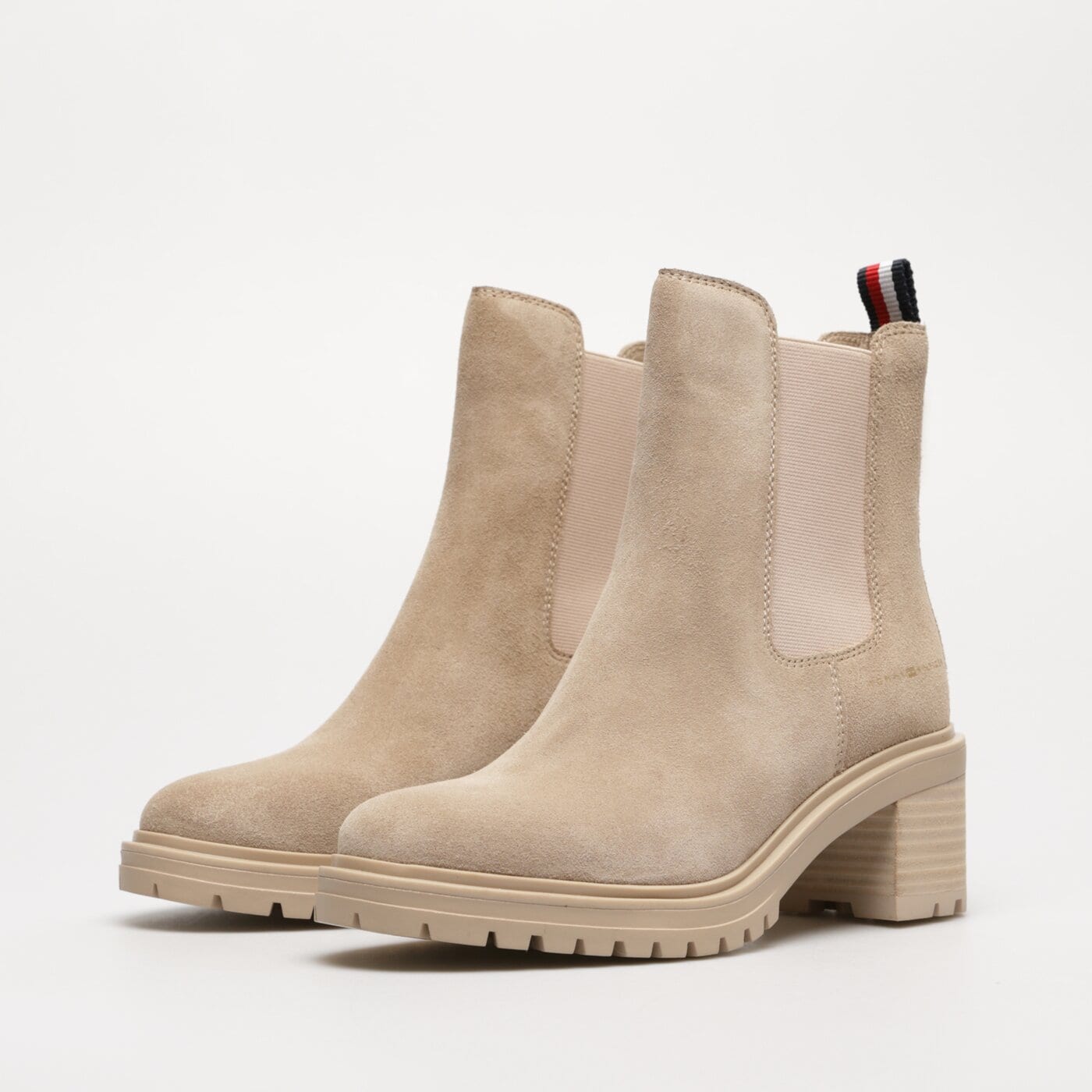 Tommy hilfiger essential suede on sale boot