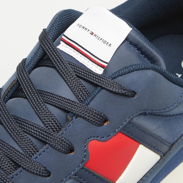 Dziecięce sneakersy (buty) TOMMY HILFIGER FLAG LOW CUT LACE-UP t3x9331300316800 kolor granatowy