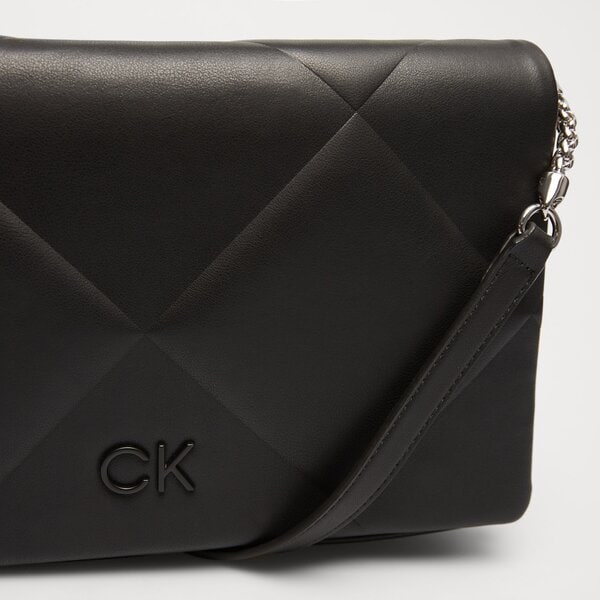 Damska torebka CALVIN KLEIN TOREBKA QUILT SHOULDER BAG k60k611759beh kolor czarny