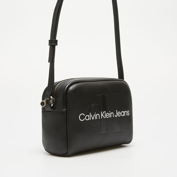 Damska torebka CALVIN KLEIN TOREBKA SCULPTED CAMERA BAG k60k61222001r kolor czarny